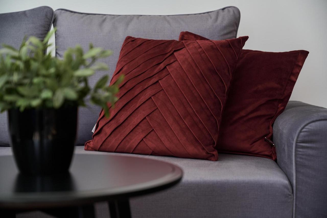 Apartment Centre & Main Square By Renters *